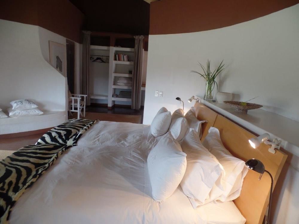 Zebras Crossing Private Game Lodge โมดิมอเลอ ภายนอก รูปภาพ