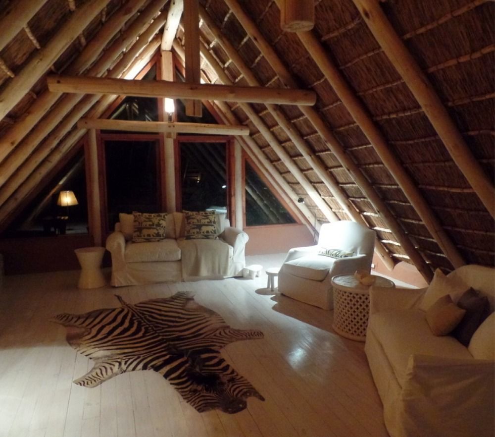 Zebras Crossing Private Game Lodge โมดิมอเลอ ภายนอก รูปภาพ